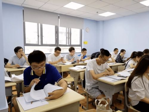 房地产与教育培训行业调整下的中国财富分配新周期——教育咨询新机遇探析